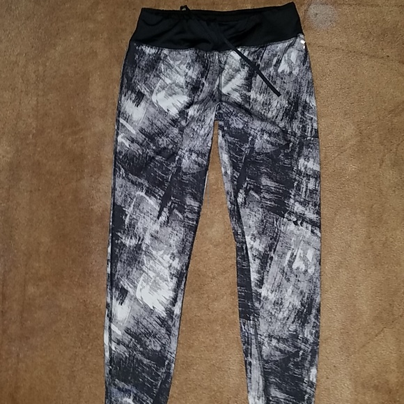 Danskin Pants - Womens Danskin M black/gray/white fitted leggings Danskin Pants - Womens Danskin M black/gray/white fitted leggings